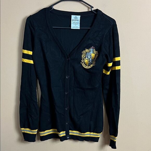 Wizarding World of Harry Potter Size Small Black & Gold Hufflepuff Cardigan - Picture 1 of 4